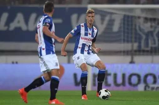 CBA：广州队主场大胜吉林男篮