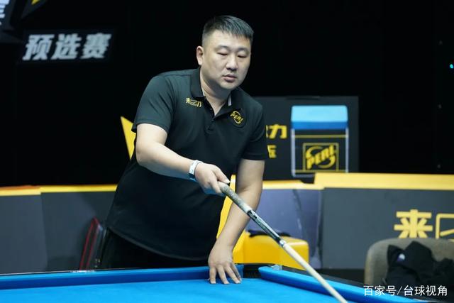 记者：诺坎普保安看到梅西后非常惊讶，当即就放他进去了